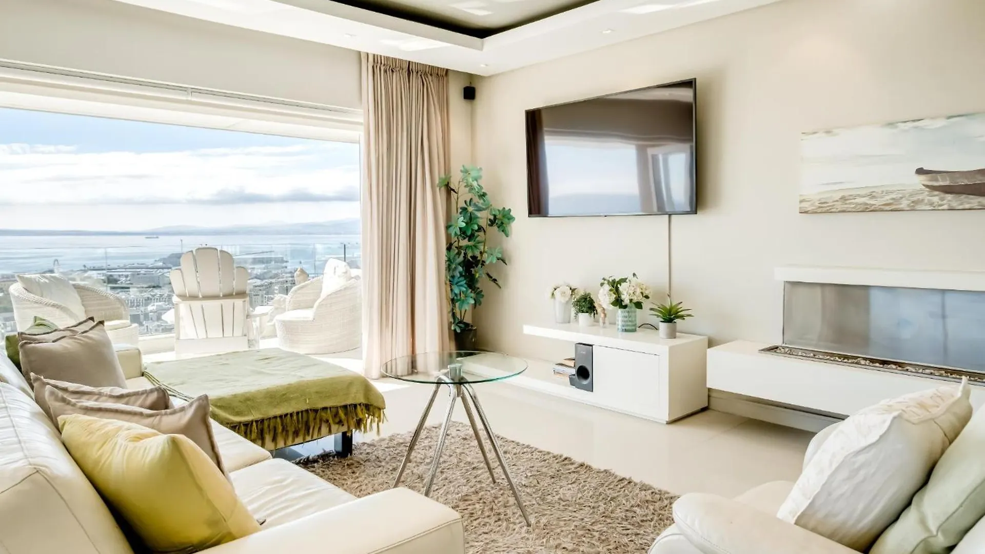 Spacious 3Bed Apt Overlooking Cape Town Panova Apartment